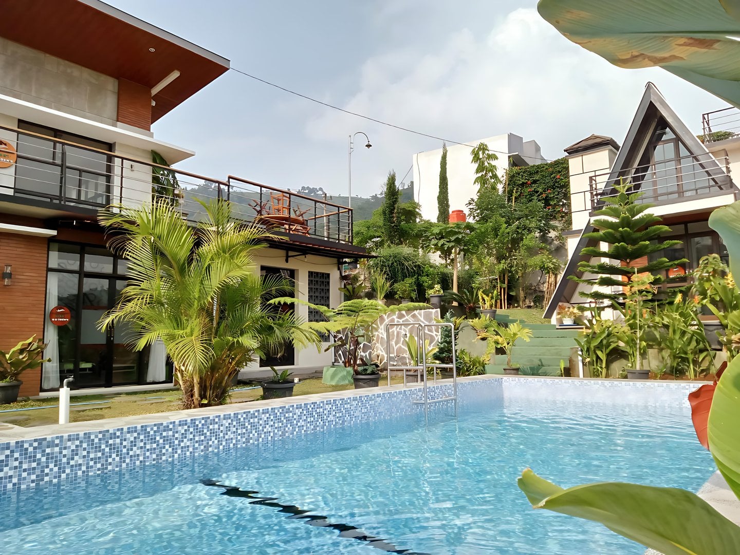 Villa Keluarga Syar'i H & Yoens Kemuning